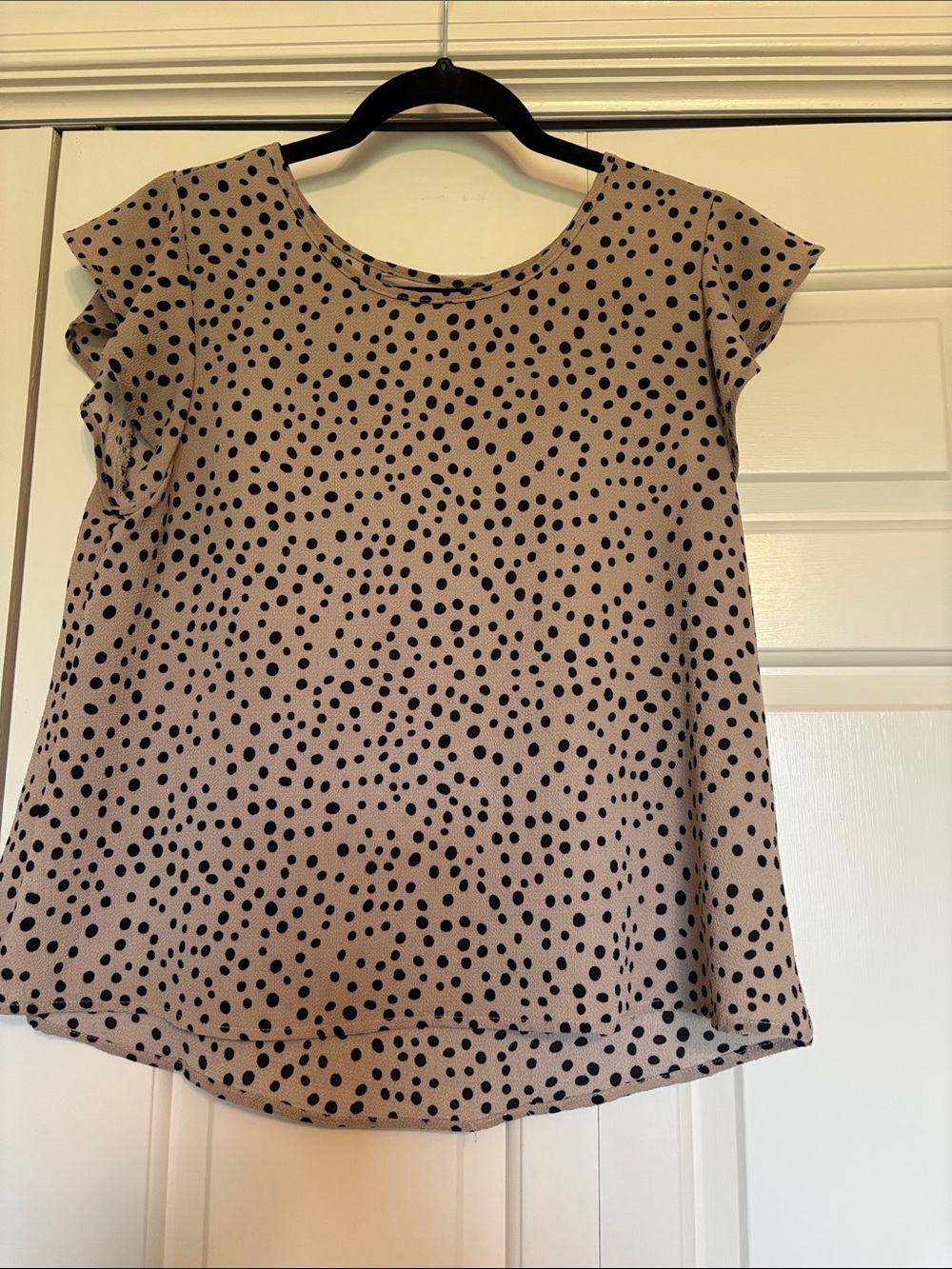 Women’s Polka Dot Short Sleeve Blouse - Taupe/Black